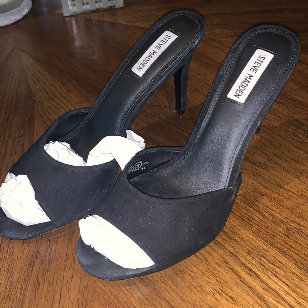 Steve Madden Black heels